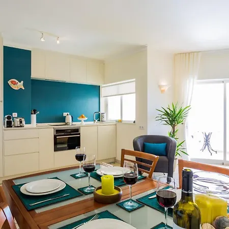 3 Bed With Airconditioning, Sea And Poolview Near Apartment Alvor