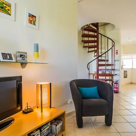 3 Bed With Airconditioning, Sea And Poolview Near Apartment Alvor