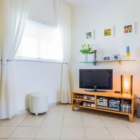 3 Bed With Airconditioning, Sea And Poolview Near Alvor