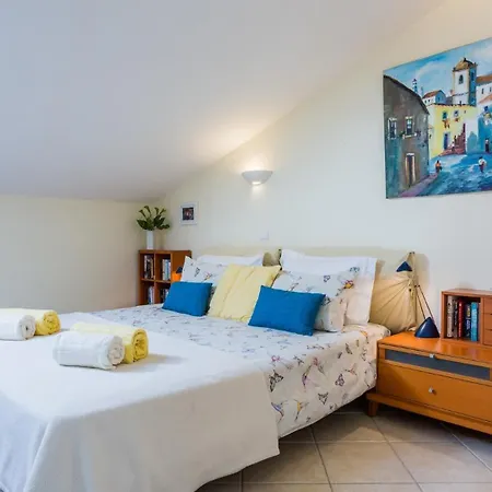 3 Bed With Airconditioning, Sea And Poolview Near Alvor