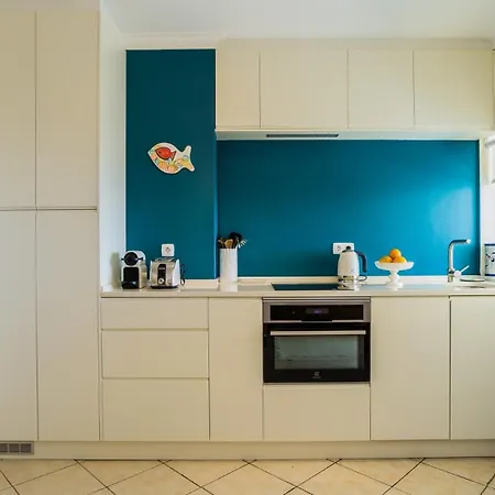 Apartment 3 Bed With Airconditioning, Sea And Poolview Near Alvor