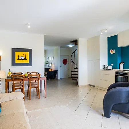 3 Bed With Airconditioning, Sea And Poolview Near Apartment