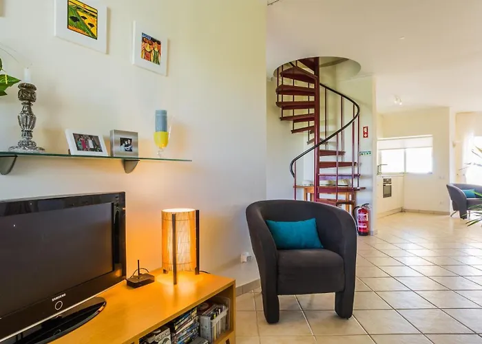 3 Bed With Airconditioning, Sea And Poolview Near Lägenhet Alvor